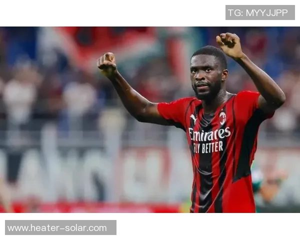 中超精彩对决AC米兰凭帽子戏法战胜那不勒斯全场沸腾