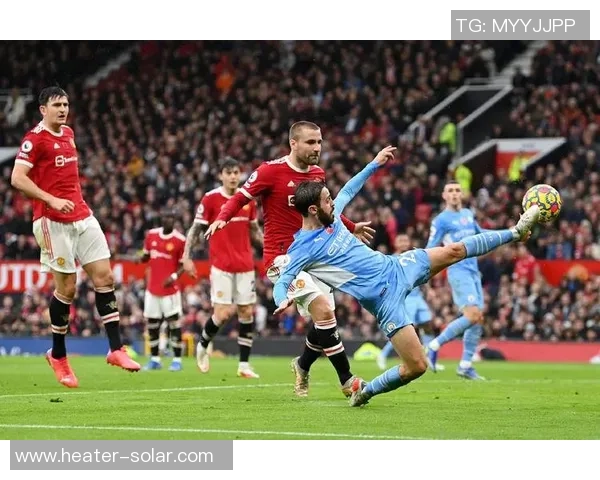 足总杯惊天逆转拜仁在加时赛中以4-3战胜曼城引发全场沸腾