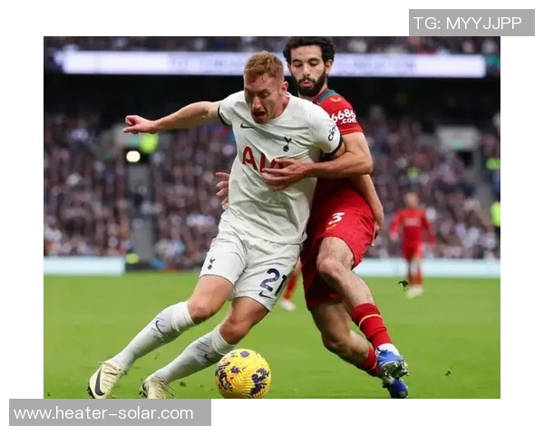 德甲激战:里昂逆转热刺红牌事件引发全场热议与争议 德甲激战:里昂逆转热刺红牌事件引发全场热议与争议