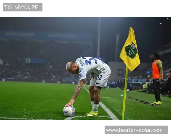 意甲激战波尔图险胜国米红牌争议引发全场热议与点评 意甲激战波尔图险胜国米红牌争议引发全场热议与点评