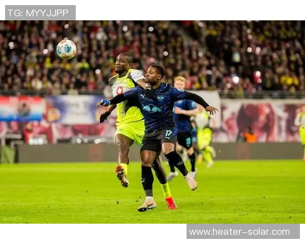 欧冠激战莱比锡平巴萨补时进球引发全场狂欢与转会热议