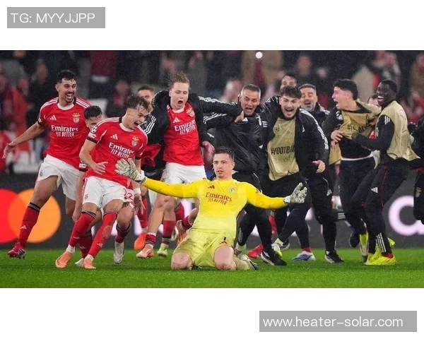 本菲卡大胜国米5-0震惊足总杯赛场全场欢呼声不断